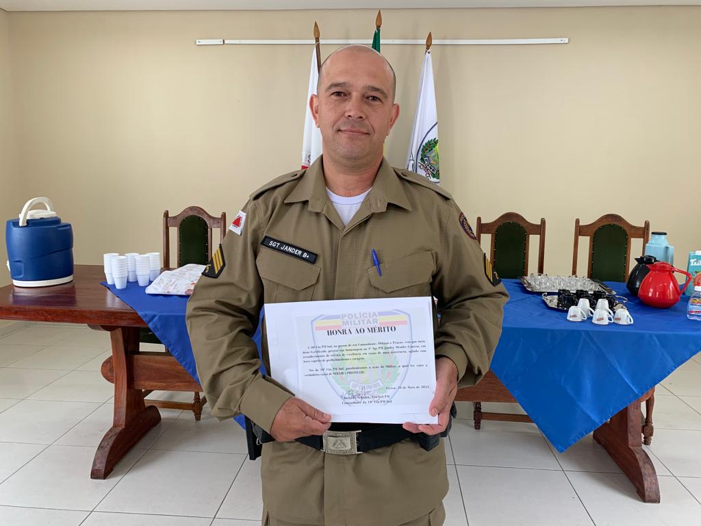 Sargento da PM é homenageado por evitar homicídio em Coimbra