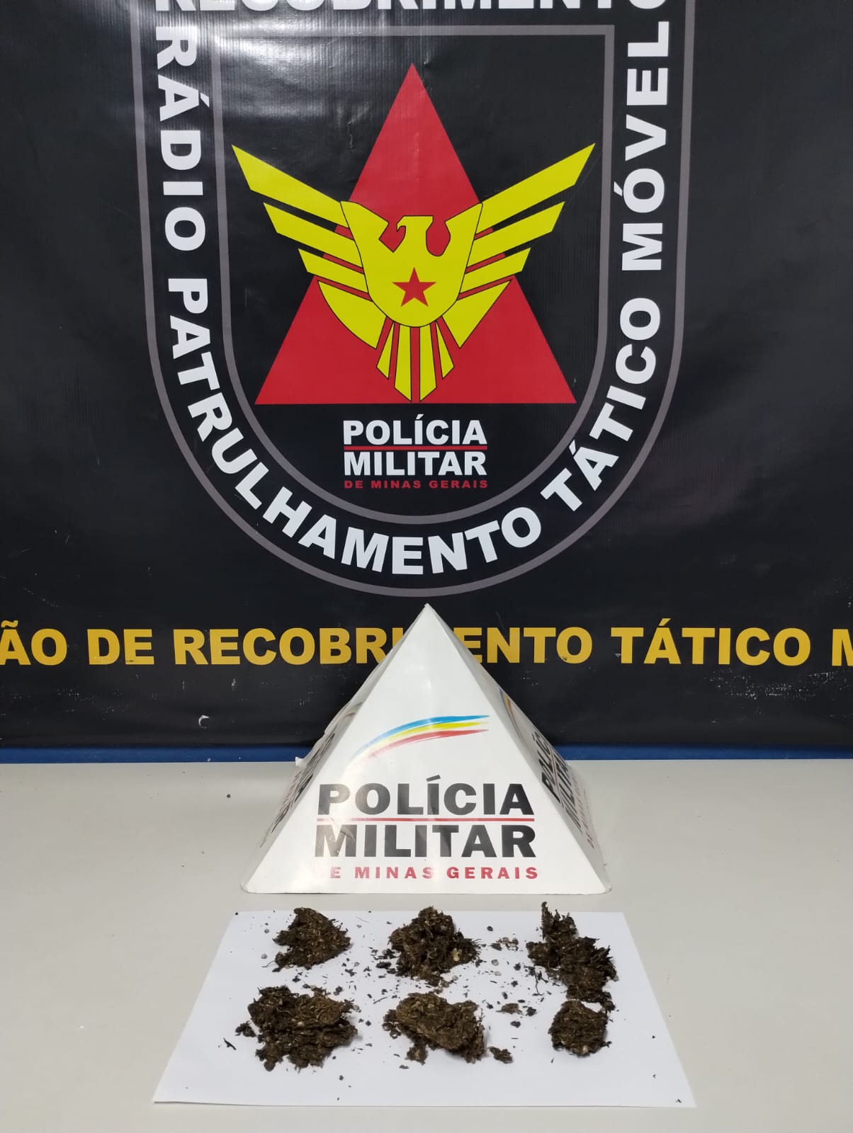 Ponte Nova: Homem é preso por tráfico de drogas no Bairro Pontal