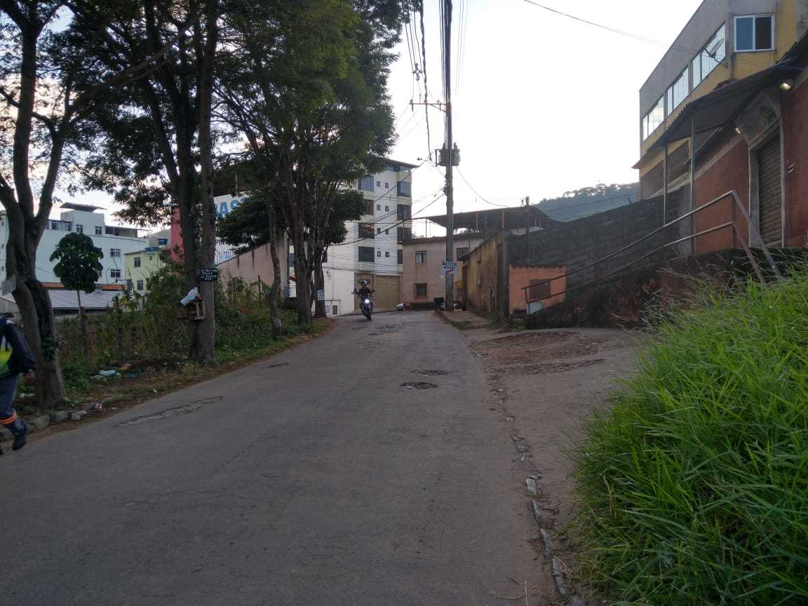 Prefeitura tampa buracos no bairro Inácio Martins