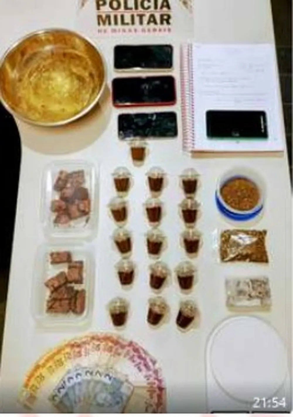 Minas: Trio é preso com brigadeiros, brownies e manteiga de maconha