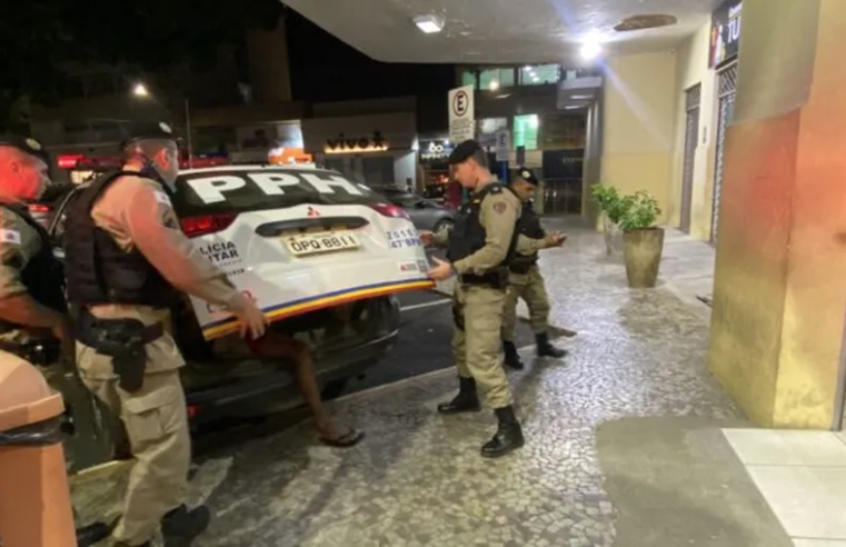 Jovem de 26 anos é morto com 8 facadas em Muriaé