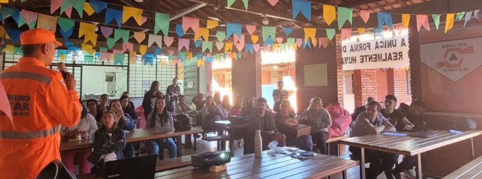 Escolas de Guidoval recebem oficinas de segurança através de projeto