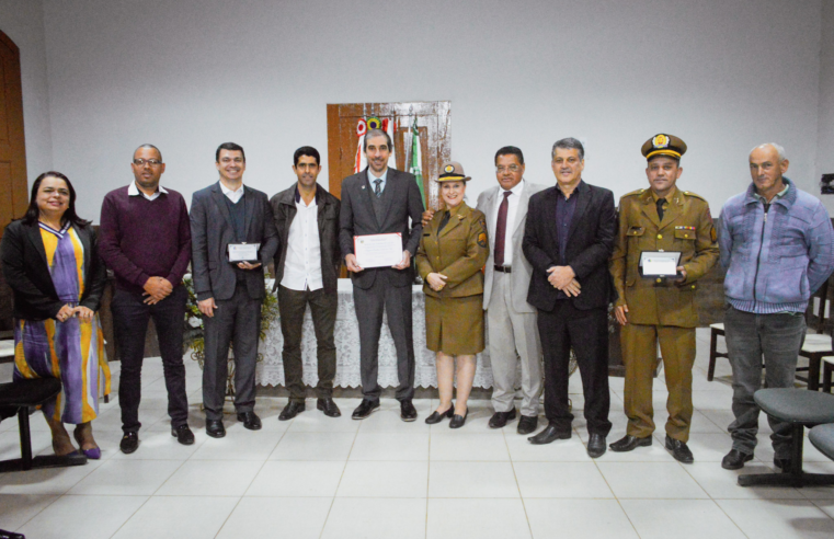 Cajuri: autoridades são homenageadas com títulos honorários e beneméritos