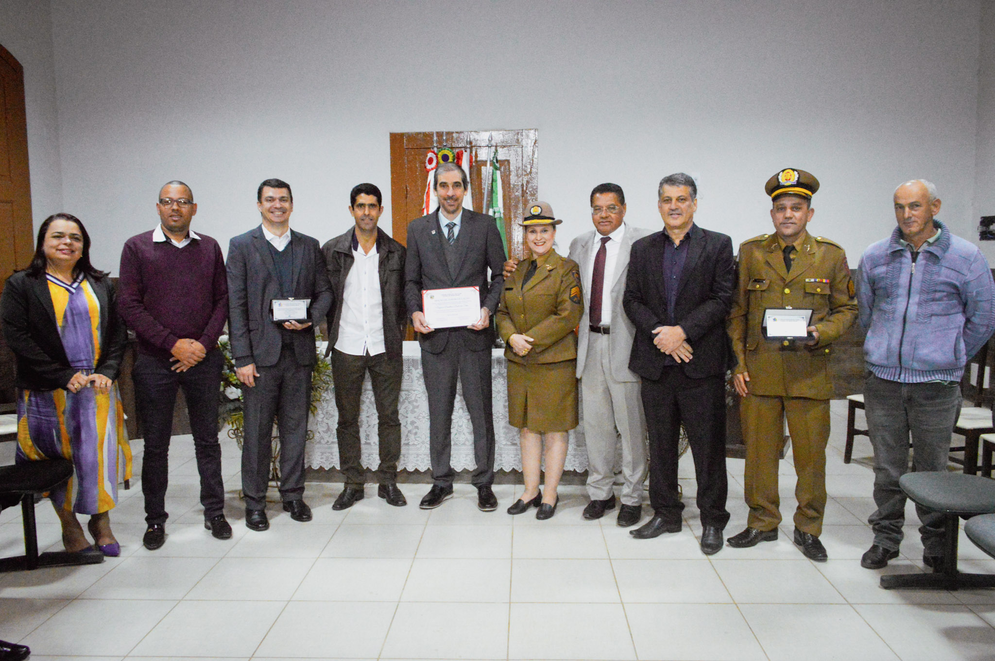 Cajuri: autoridades são homenageadas com títulos honorários e beneméritos