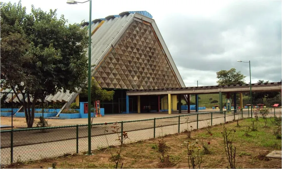Escolas cívico-militares da região se manifestam após anúncio sobre encerramento