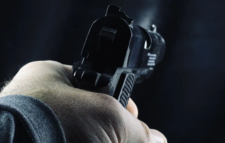 Governo edita decreto que restringe o acesso de civis a armas e munições