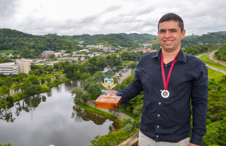 Autor viçosense receberá premiação em São Paulo