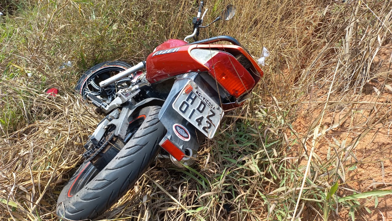 Acidente deixa motociclista em estado grave; o jovem teve perna amputada