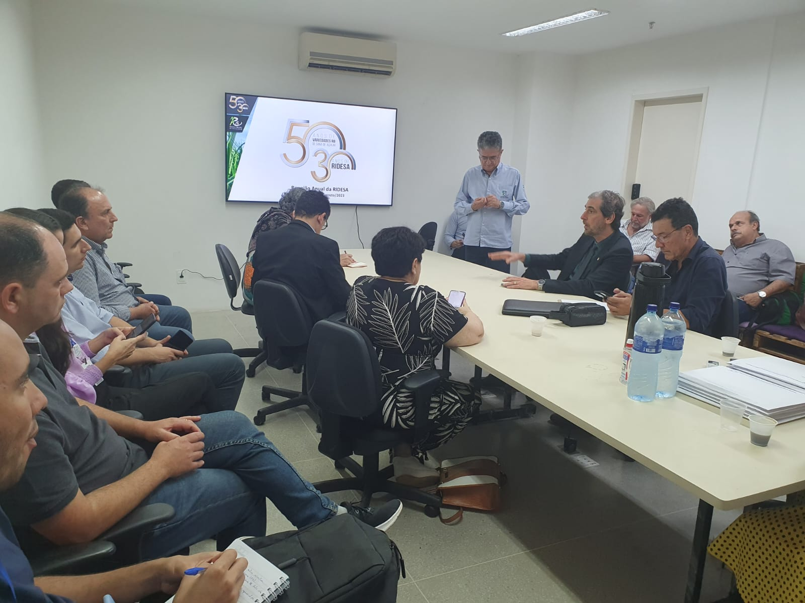 Reitor da UFV participa de reunião com mais 10 universidades no Alagoas