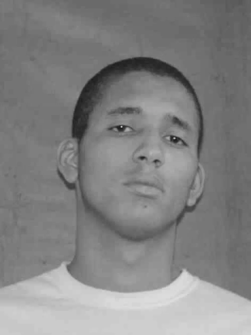 Um dos criminosos mais procurados de MG é encontrado morto no Complexo do Alemão (RJ)