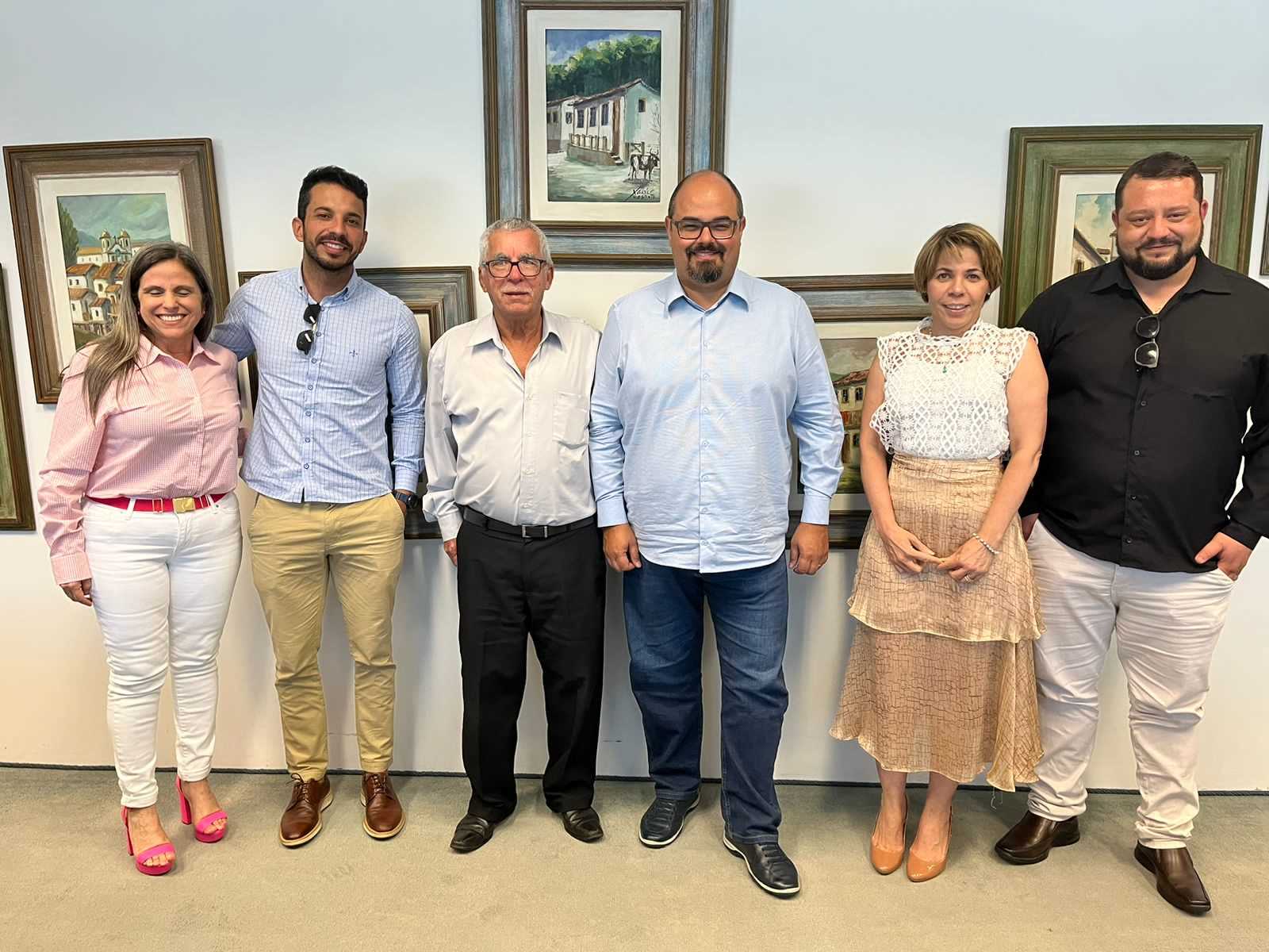 Viçosa: Prefeito e secretários vão a BH em busca de ajuda para os hospitais