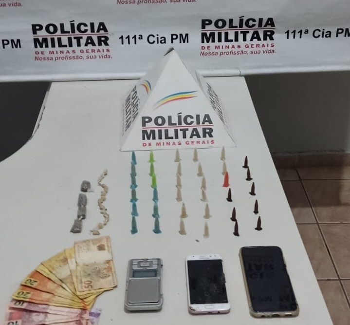 Visconde do Rio Branco: PM prende três homens por tráfico de drogas