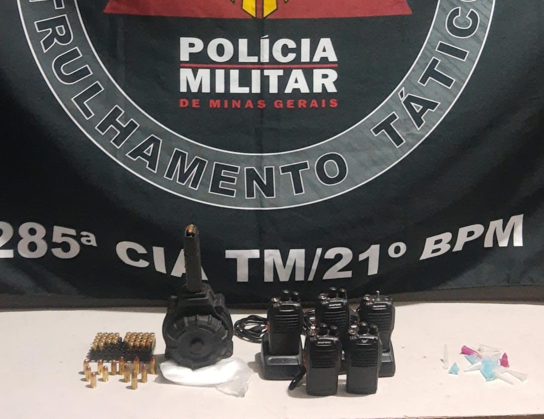 Região: Mulher é presa com arma de fogo e munições