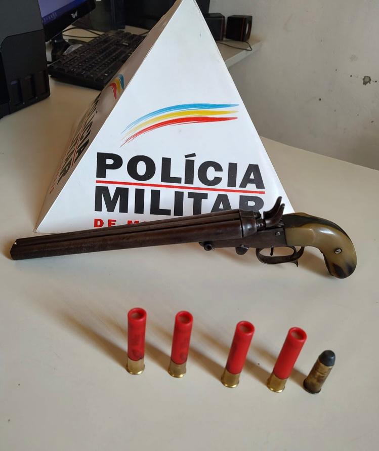 Mulher é detida e arma de fogo e munições são apreendidas em Paula Cândido