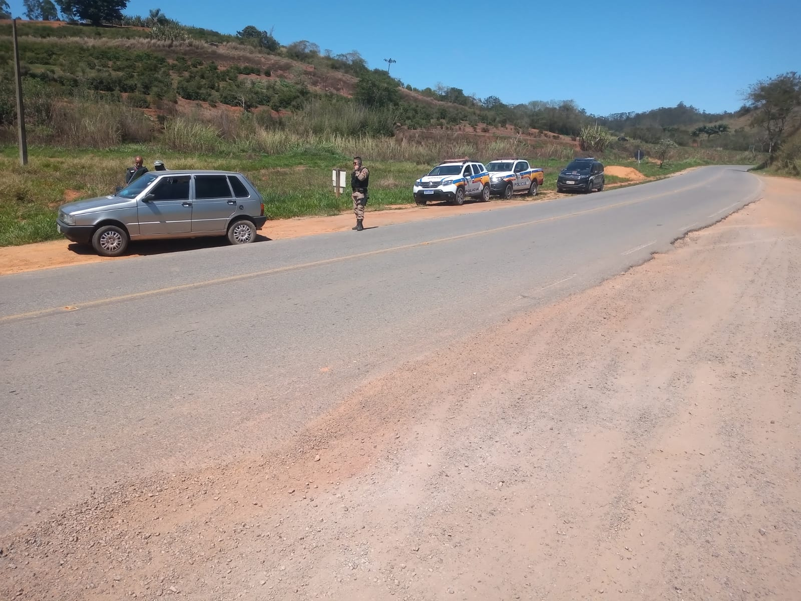 Viçosa: assaltantes tomam carro da Câmara Municipal durante fuga
