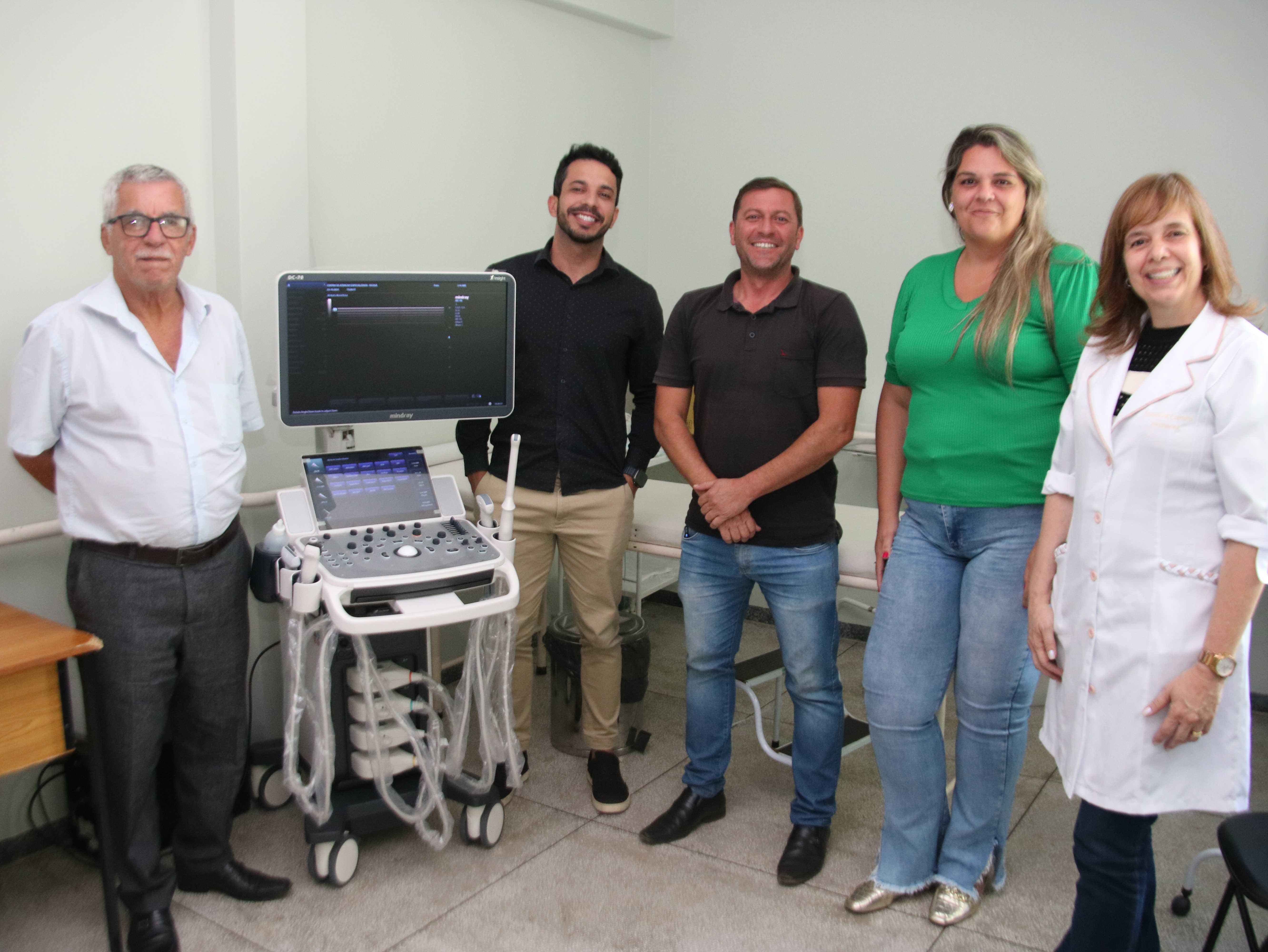 PMV entrega aparelho de ultrassonografia para o Ceae