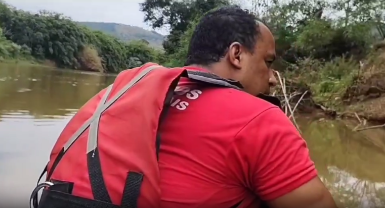 Bombeiros buscam homem desaparecido no Rio Piranga em Guaraciaba