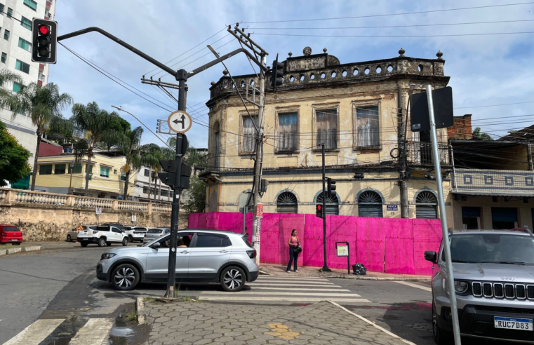 Imóvel no centro é interditado para reforma do passeio