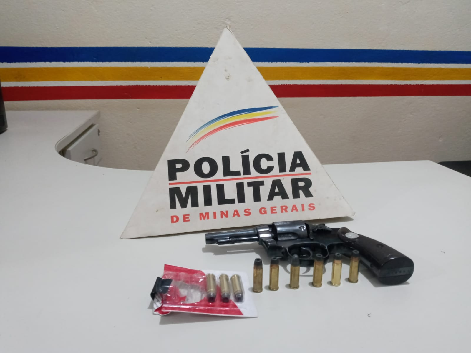 PM prende homem por porte ilegal de arma em Pedra do Anta