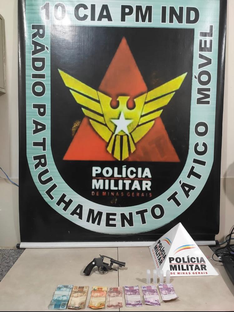Arma de fogo e drogas são apreendidas no Nova Viçosa