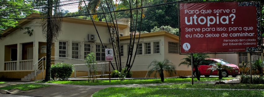 Trânsito interrompido na Vila Gianetti nesta segunda