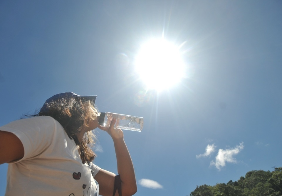 Defesa Civil de Minas alerta para cuidados diante da onda de calor e da baixa umidade