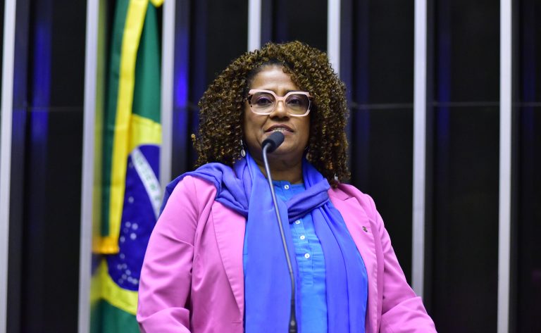 Câmara aprova novo feriado nacional; Dia de Zumbi e da Consciência Negra