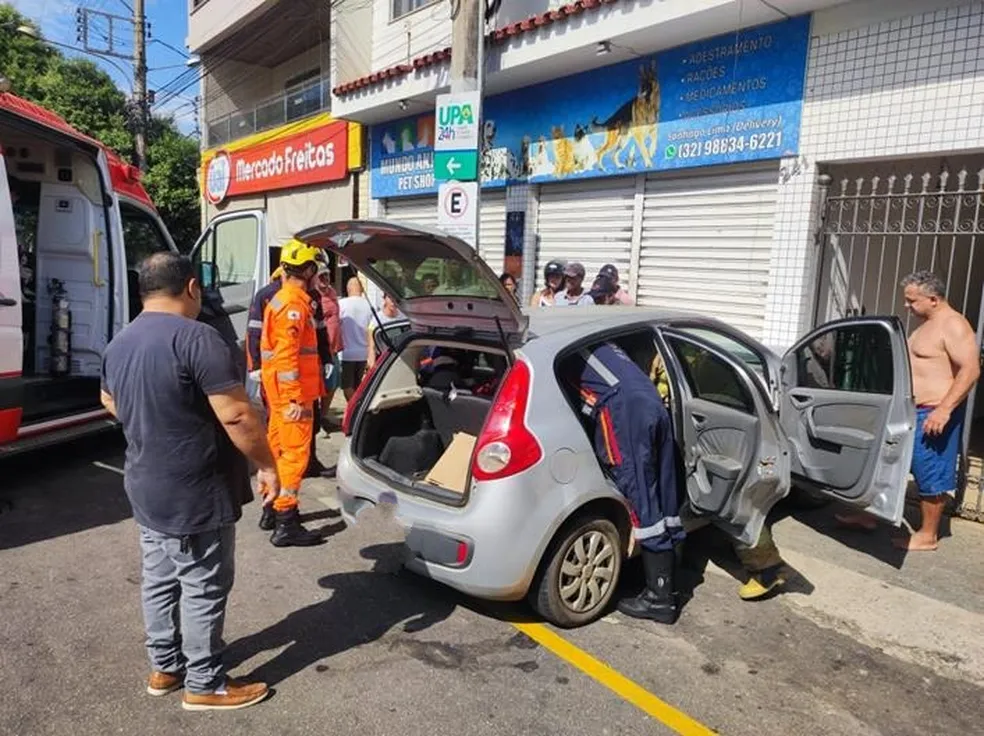 Acidente Fatal: Homem de 60 anos morre após colidir carro em Muro