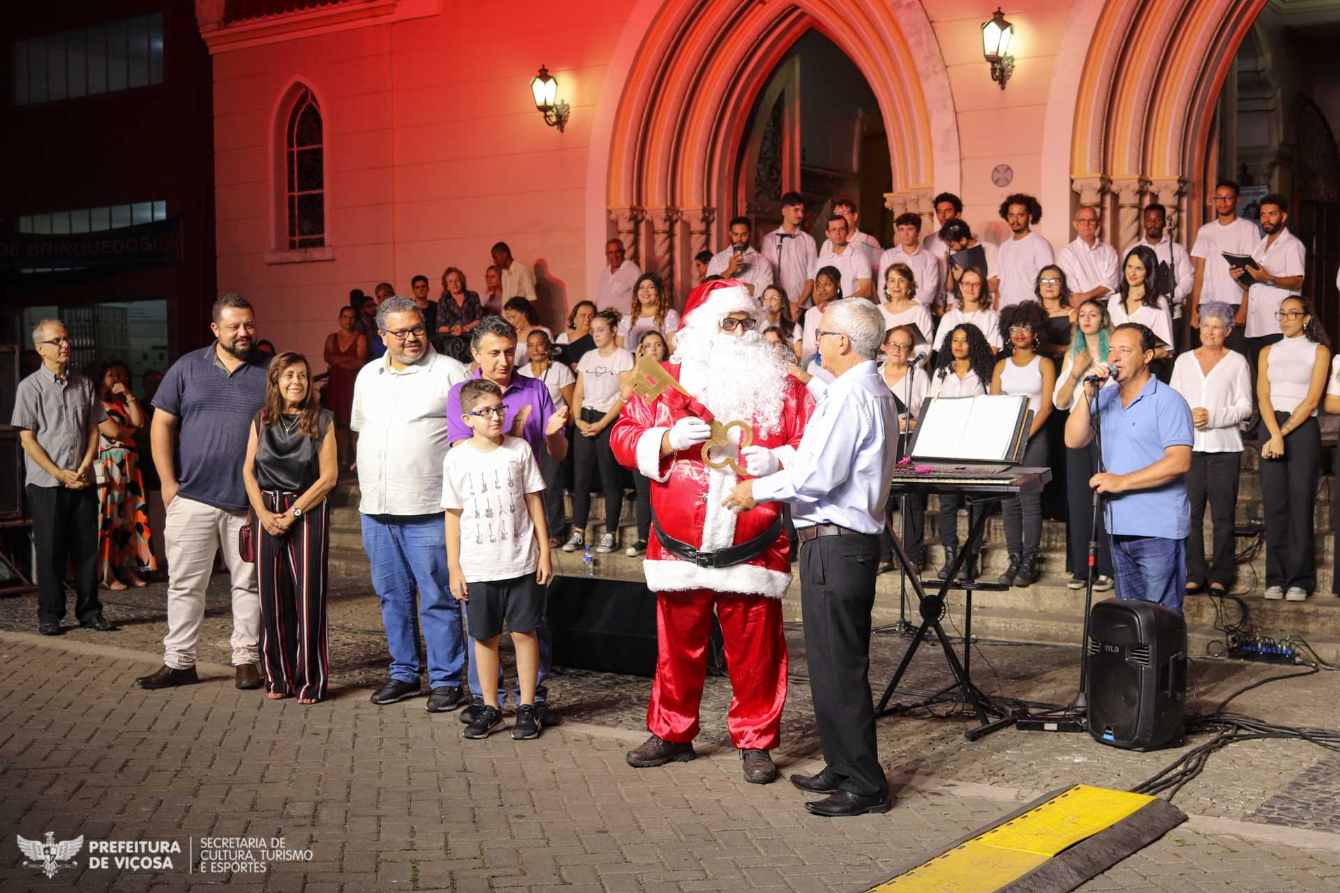 Atividades culturais marcam abertura do Natal em Viçosa