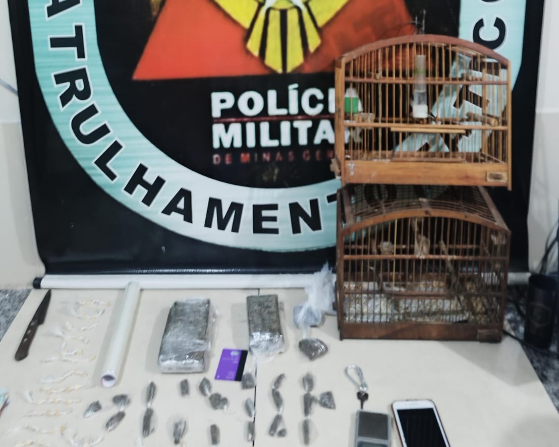 Dois homens presos por tráfico de drogas na Barrinha em Viçosa
