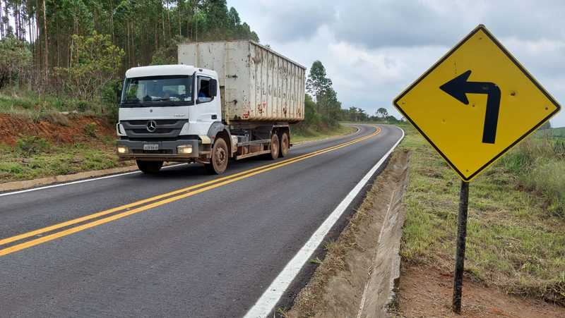 Veículos de grande porte terão restrições em rodovias estaduais durante feriados