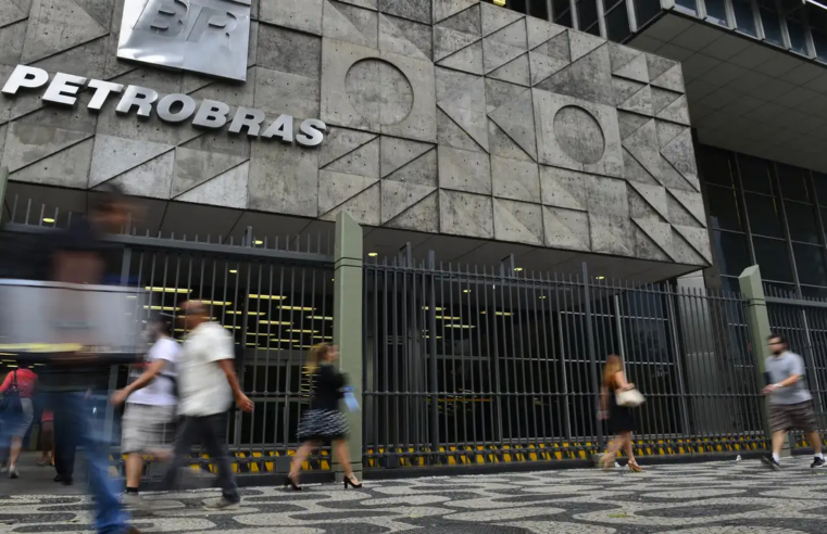 Petrobras abre 916 vagas para concurso público com salário de R$ 5,8 mil