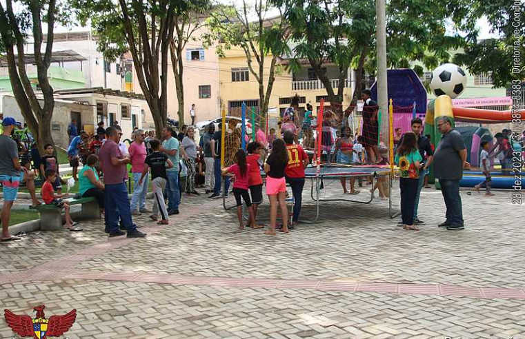 Prefeitura entrega reforma na Praça Prefeito Antônio Chequer