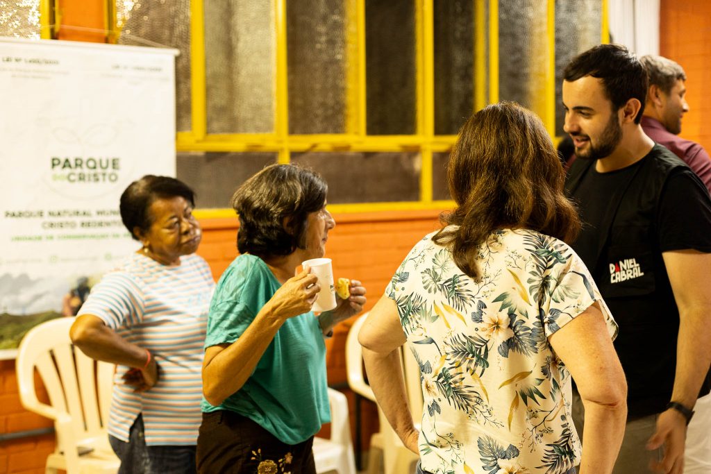 Vereadores comparecem a Café com o Parque