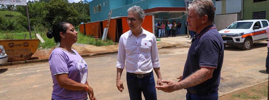 Zema visita obras de UBS em Coimbra e vistoria ruas em Ervália
