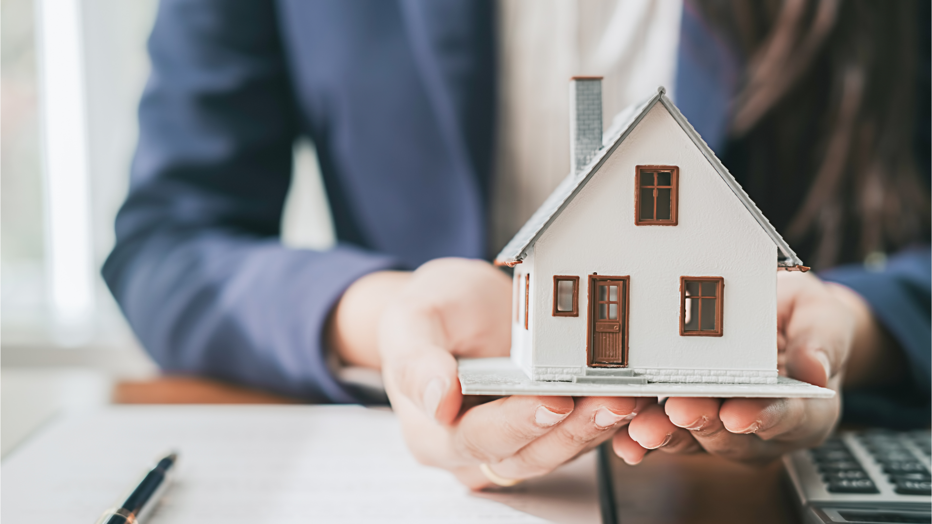 Dona de imobiliária é acusada de estelionato em Barbacena