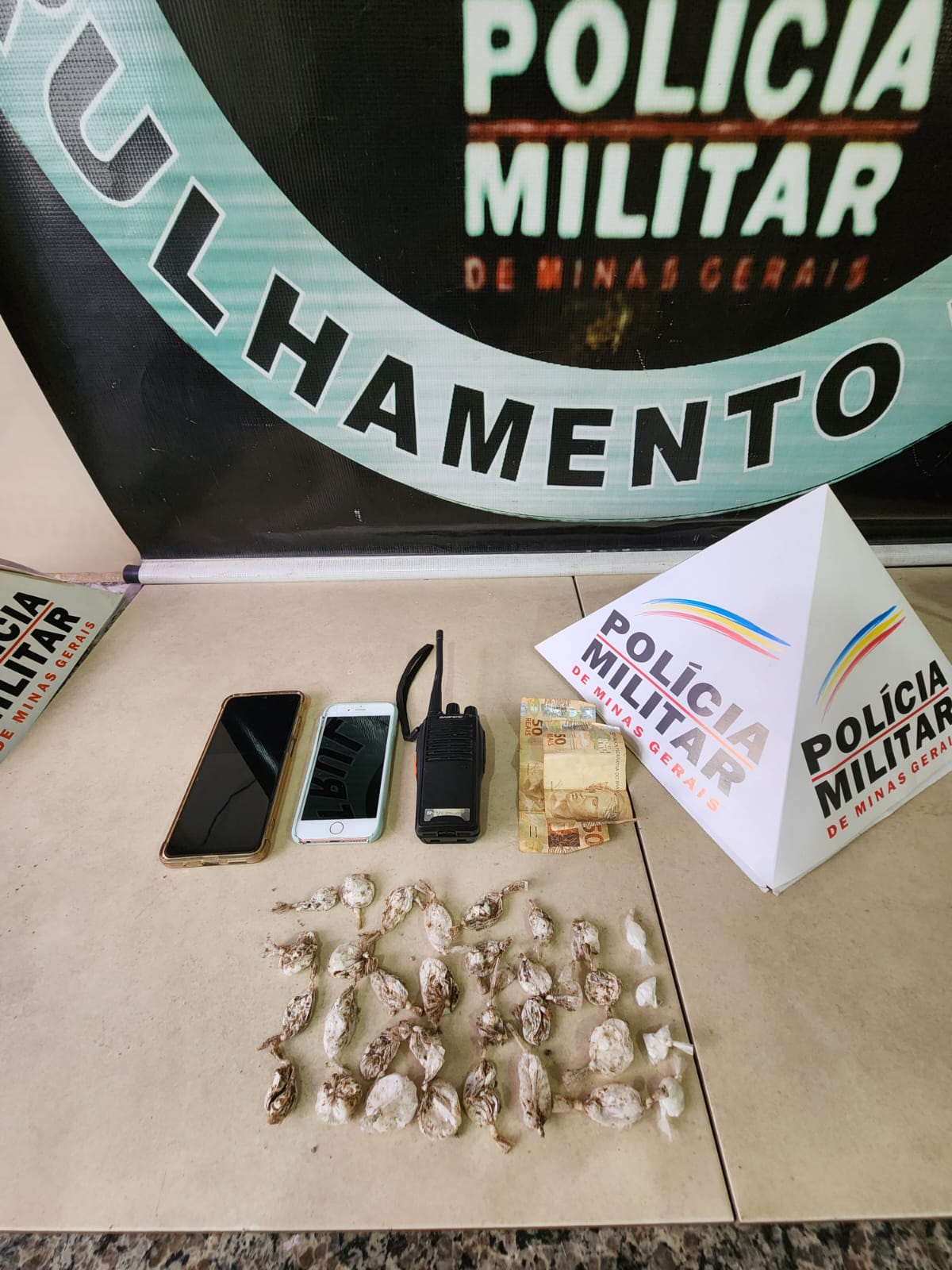 Viçosa: Operação prende dois jovens por tráfico de drogas