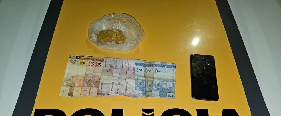 BR-267: homem é preso com crack na cueca