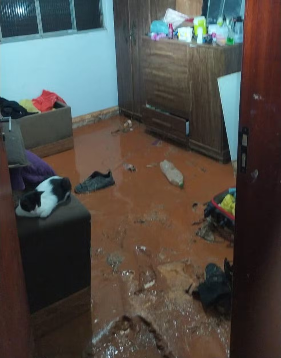 Chuvas em Ubá causam estragos em diversos bairros