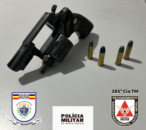 PM efetua prisão de suspeito armado em Ubá