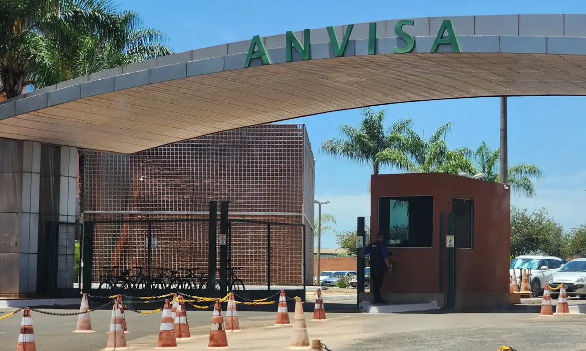 Inscrições abertas para concurso da Anvisa com salário de R$ 16,4 mil