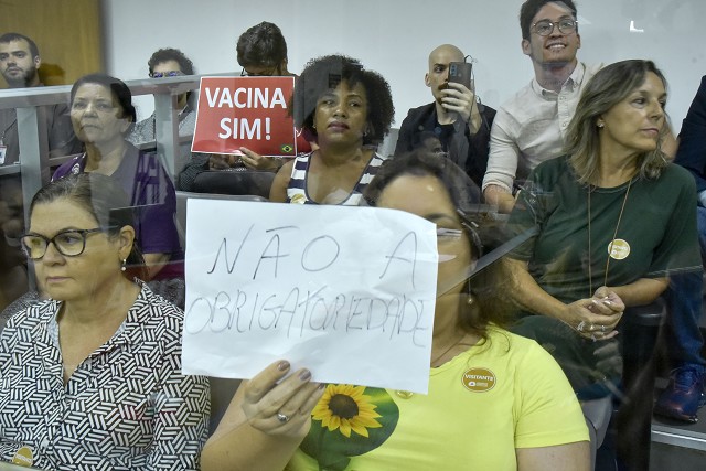 A obrigatoriedade da vacinação de crianças e jovens em Minas motiva debate na ALMG