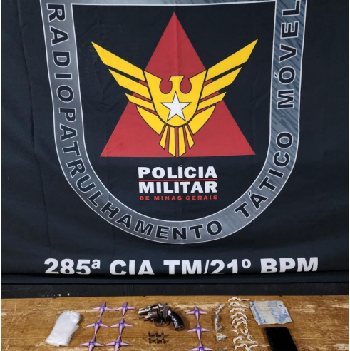 Ação policial em Ubá resulta na prisão de indivíduo armado