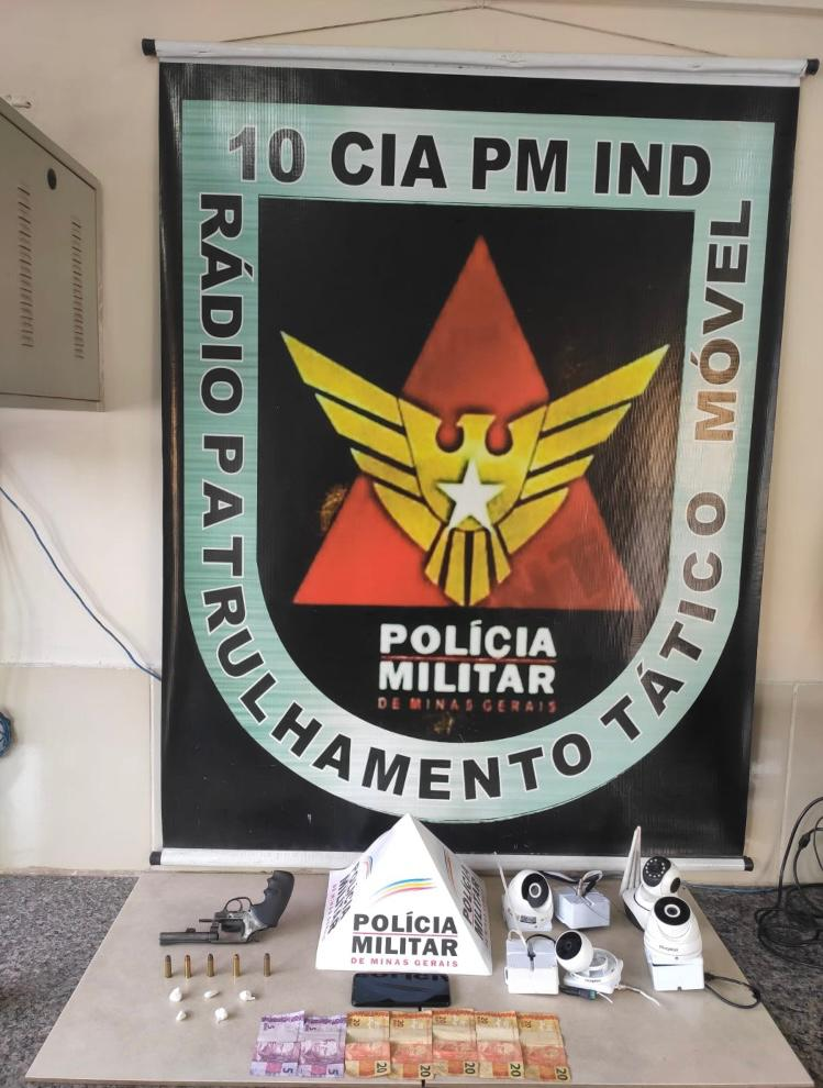 Viçosa: PM prende homem por tráfico de drogas, porte de arma e furto de energia