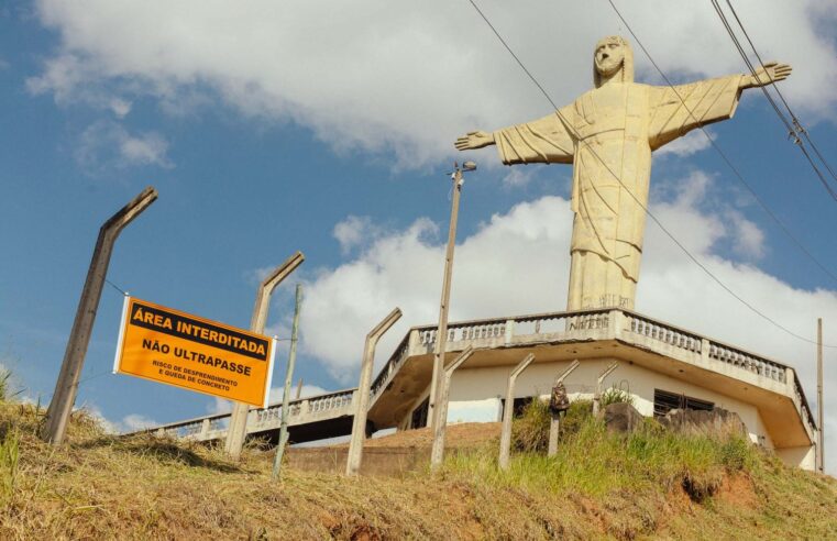 Estatua do Cristo Redentor de Viçosa continua interditada