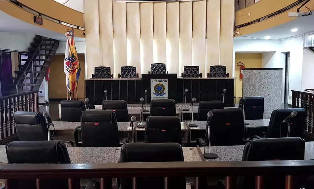 Presidente da Câmara de Muriaé perde mandato após partido ter votos anulados por fraude à cota de gênero