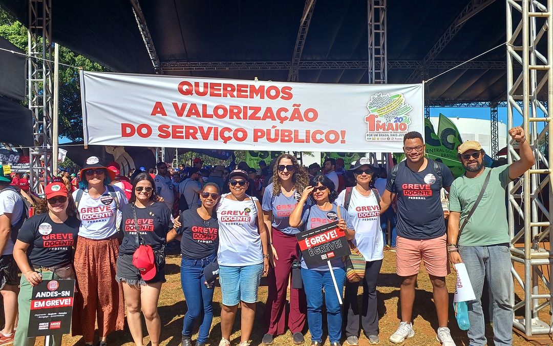ASPUV marca presença na Marcha dos Trabalhadores em Brasília