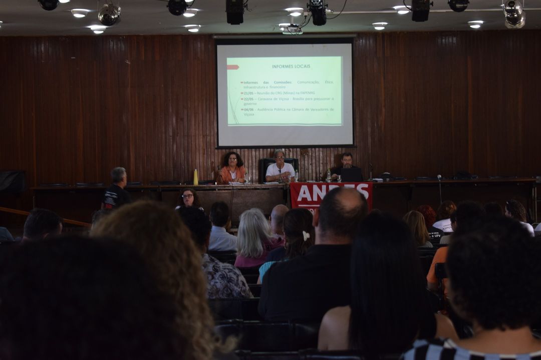 Greve da UFV continua: Professores rejeitam proposta do governo