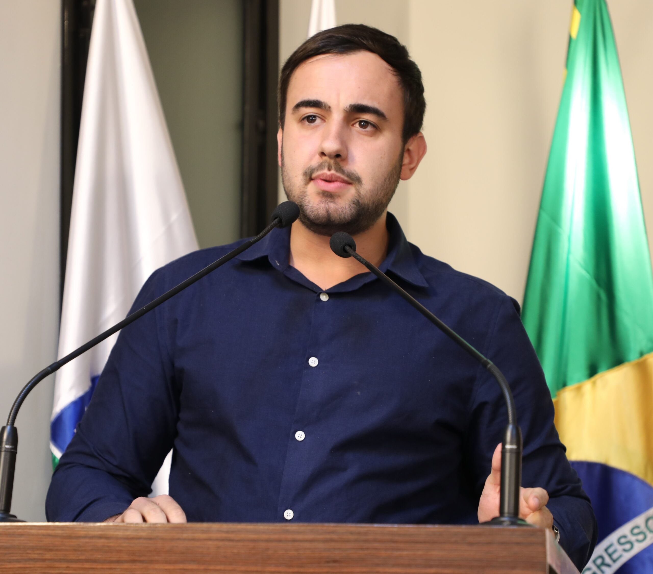 Vereadores discutem cassação de mandato do prefeito e recursos para saúde