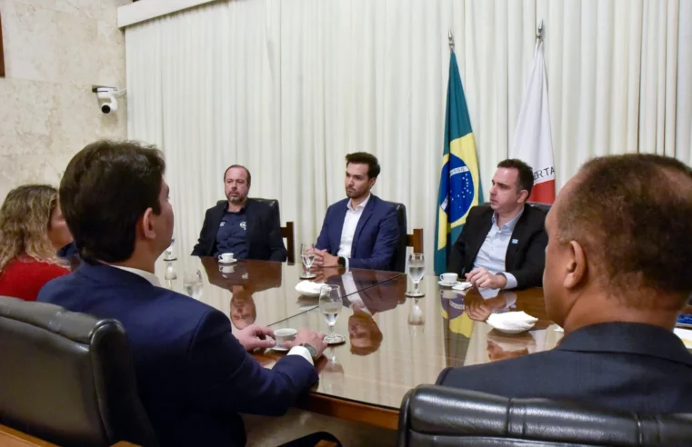 Rodrigo Pacheco e Tadeu Leite debatem resolução da dívida de Minas com a União